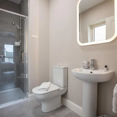 דירה House דונבוין